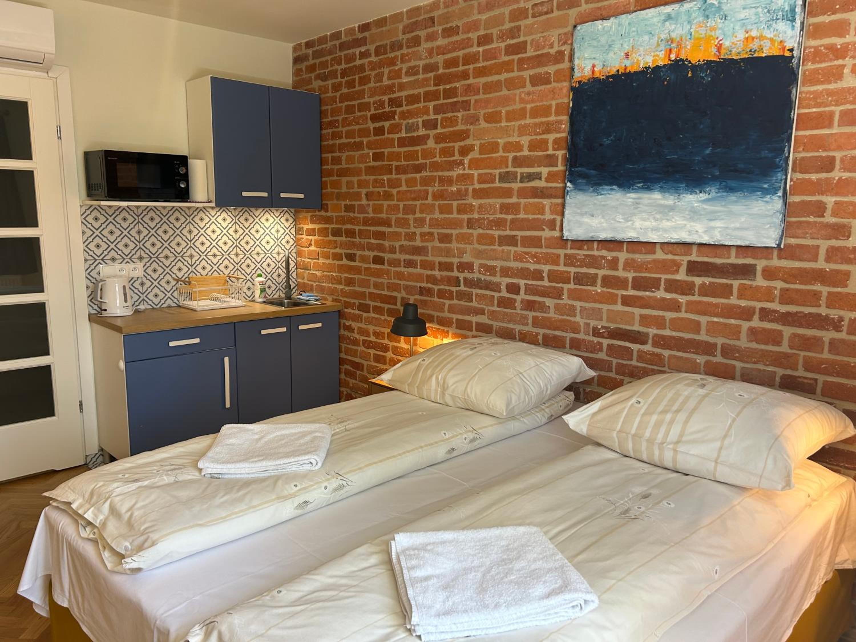 Cybulskiego Guest Rooms