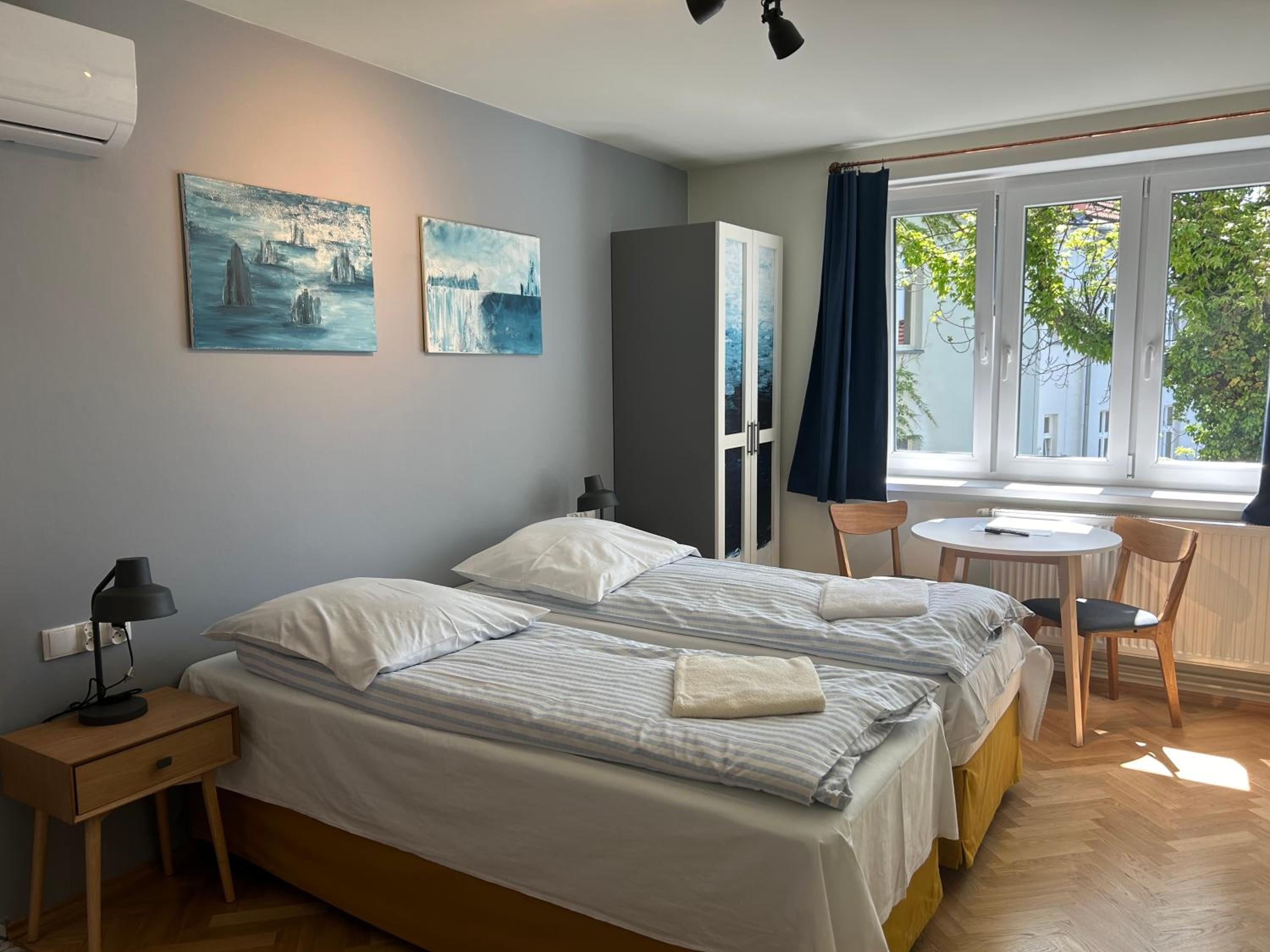 Cybulskiego Guest Rooms