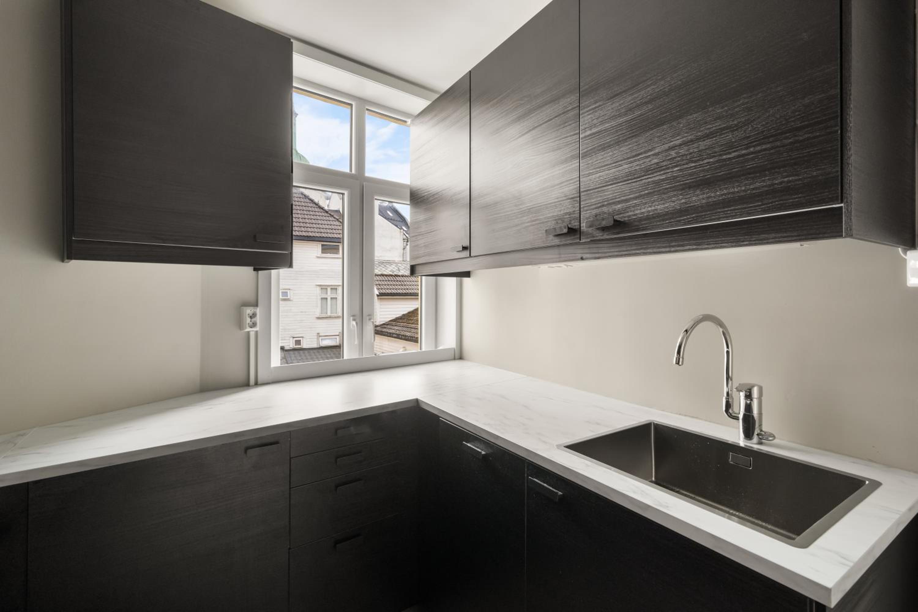 Bergen Vacations - Bergen Beds Apartments I Luxury 250m from Bryggen - Property Image 3