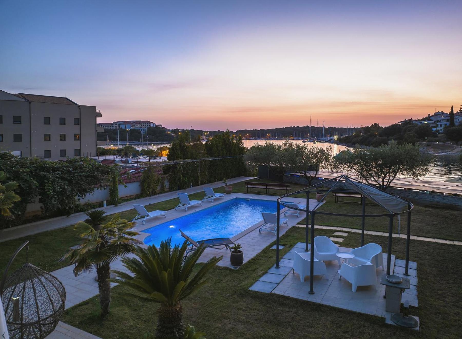 Villa Contessa Del Mar in Pula for 7 people only 200 meters from the beach & pet friendly view 2