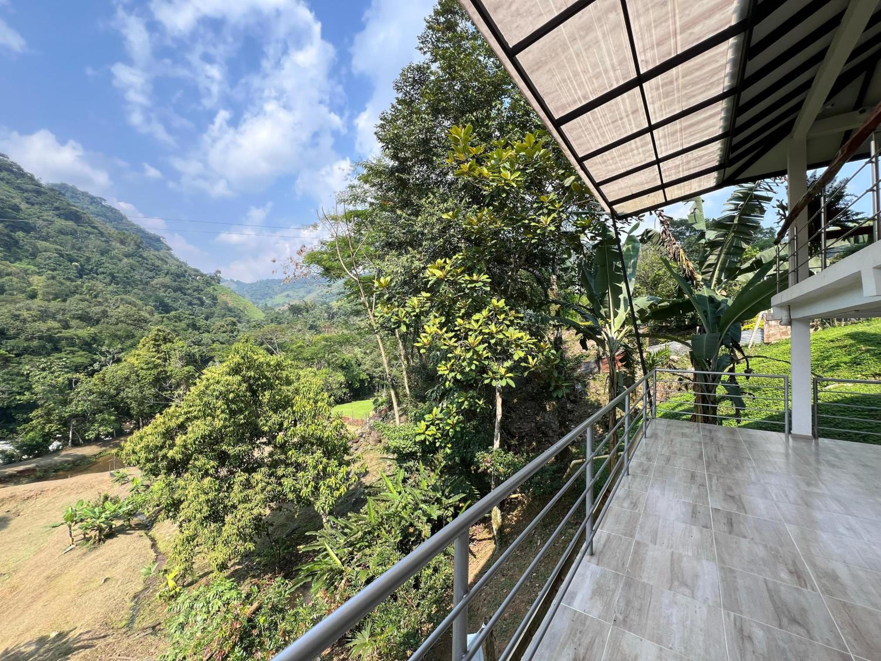 El desmadre villa lujosa Florencia, Caqueta