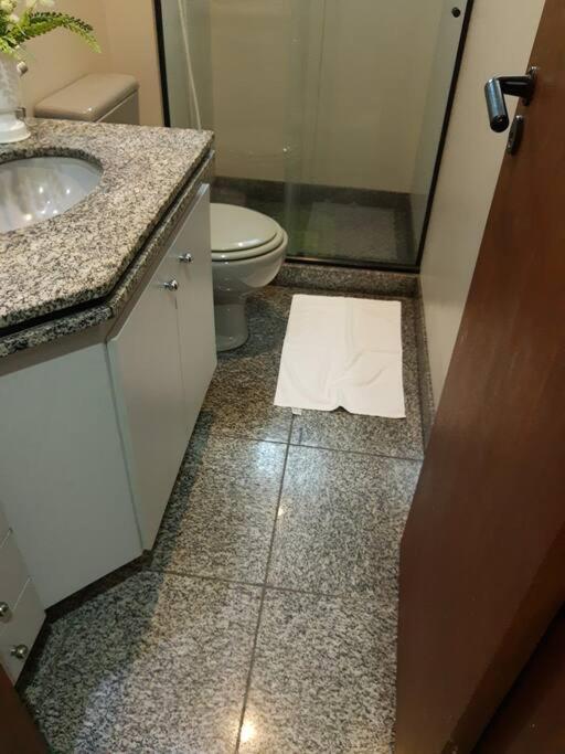 Apartamento próximo as praias das Dunas e Forte
