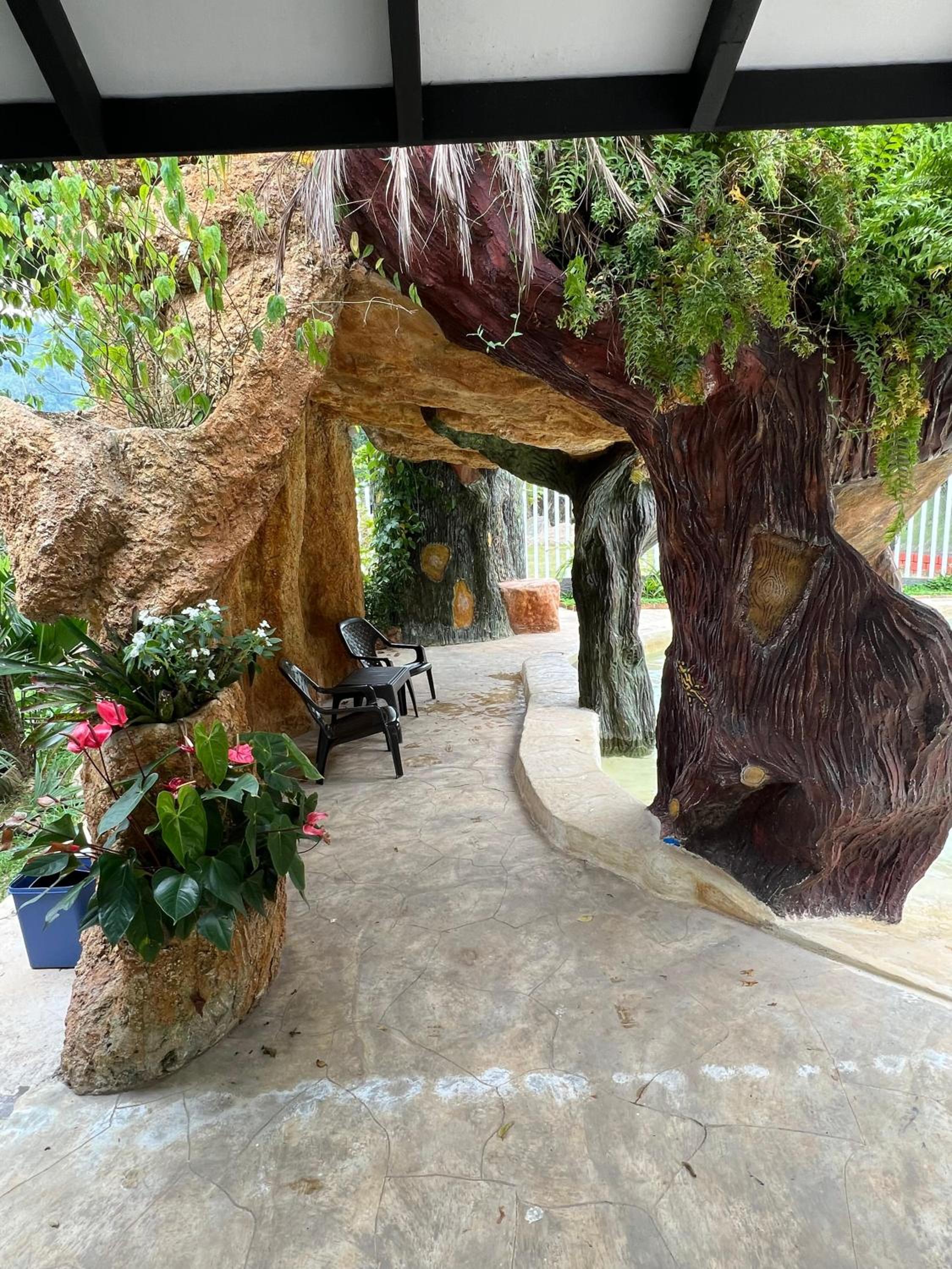 El desmadre villa lujosa Florencia, Caqueta