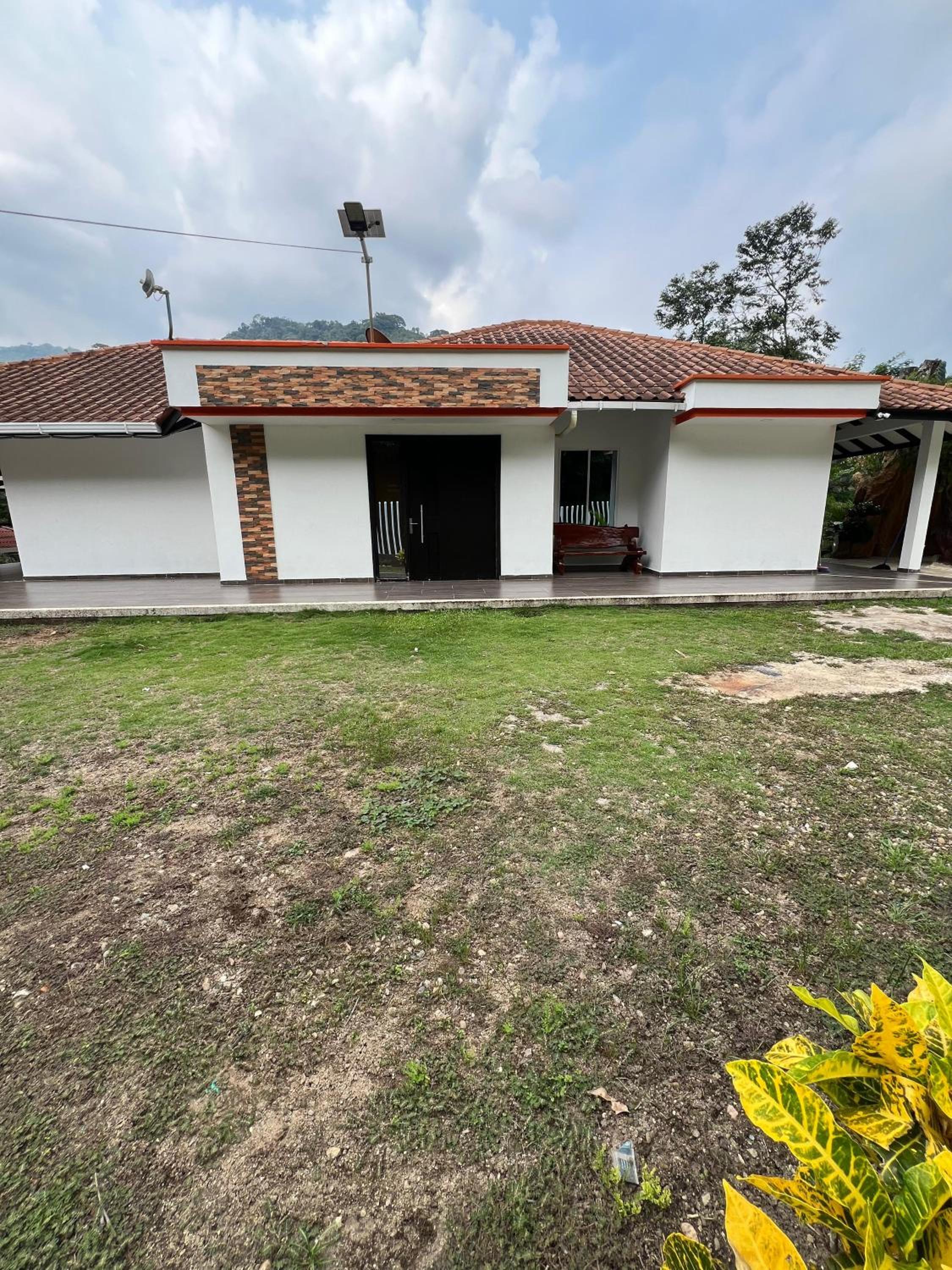 El desmadre villa lujosa Florencia, Caqueta