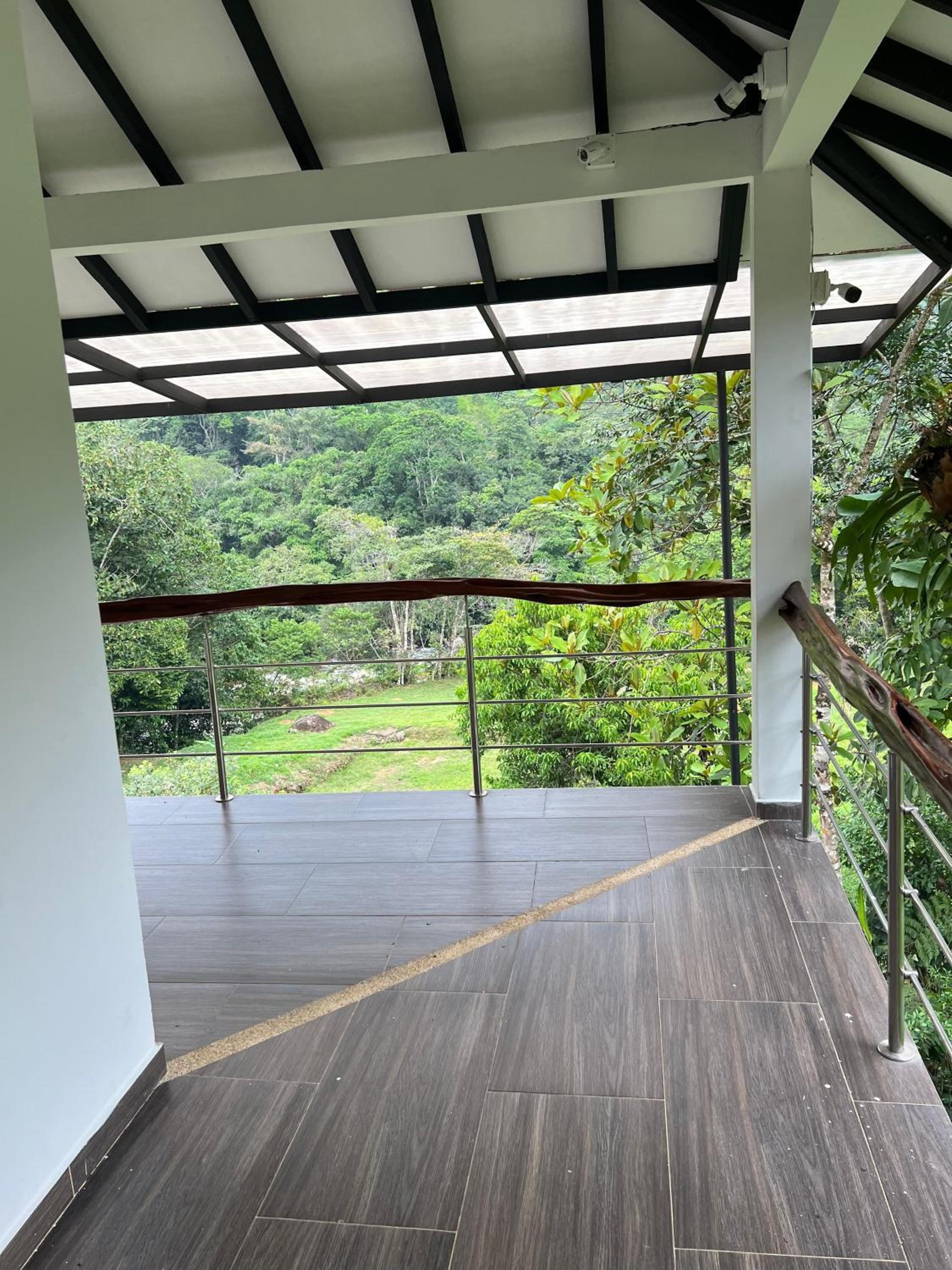 El desmadre villa lujosa Florencia, Caqueta