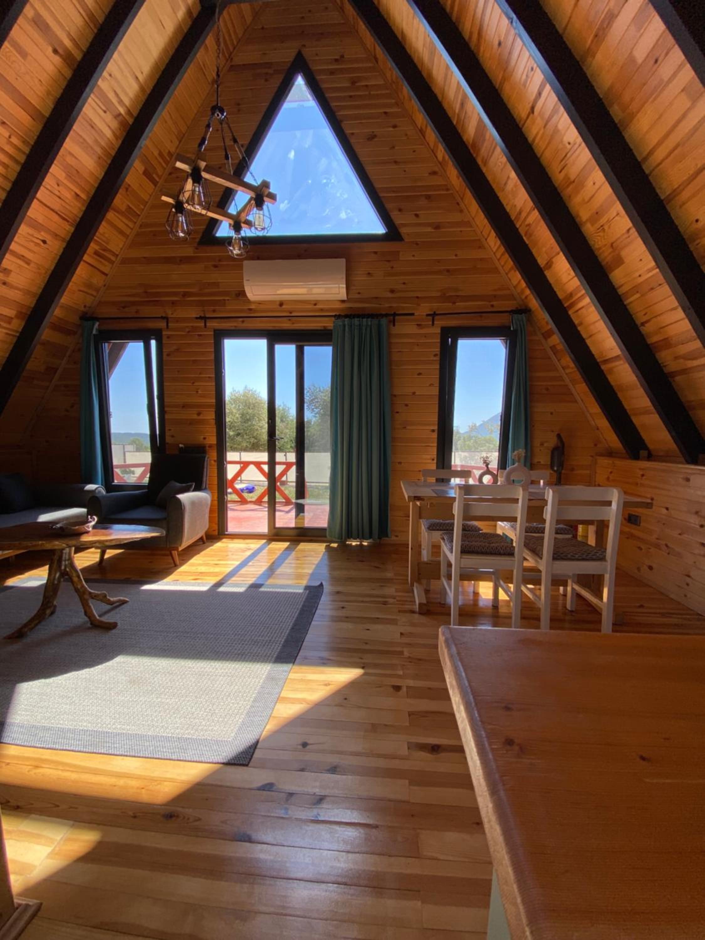 Daylight bungalow