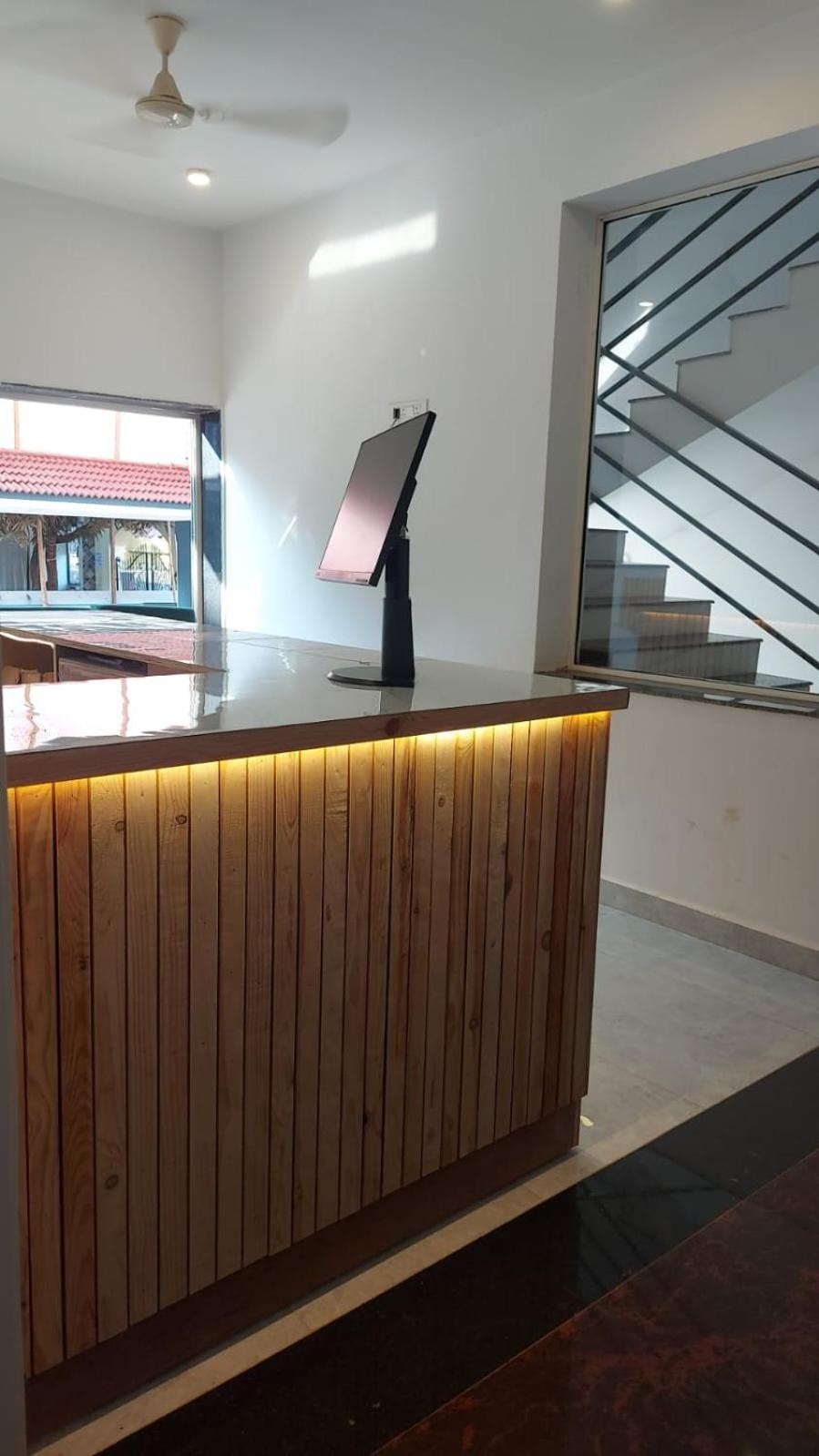 Photo 6