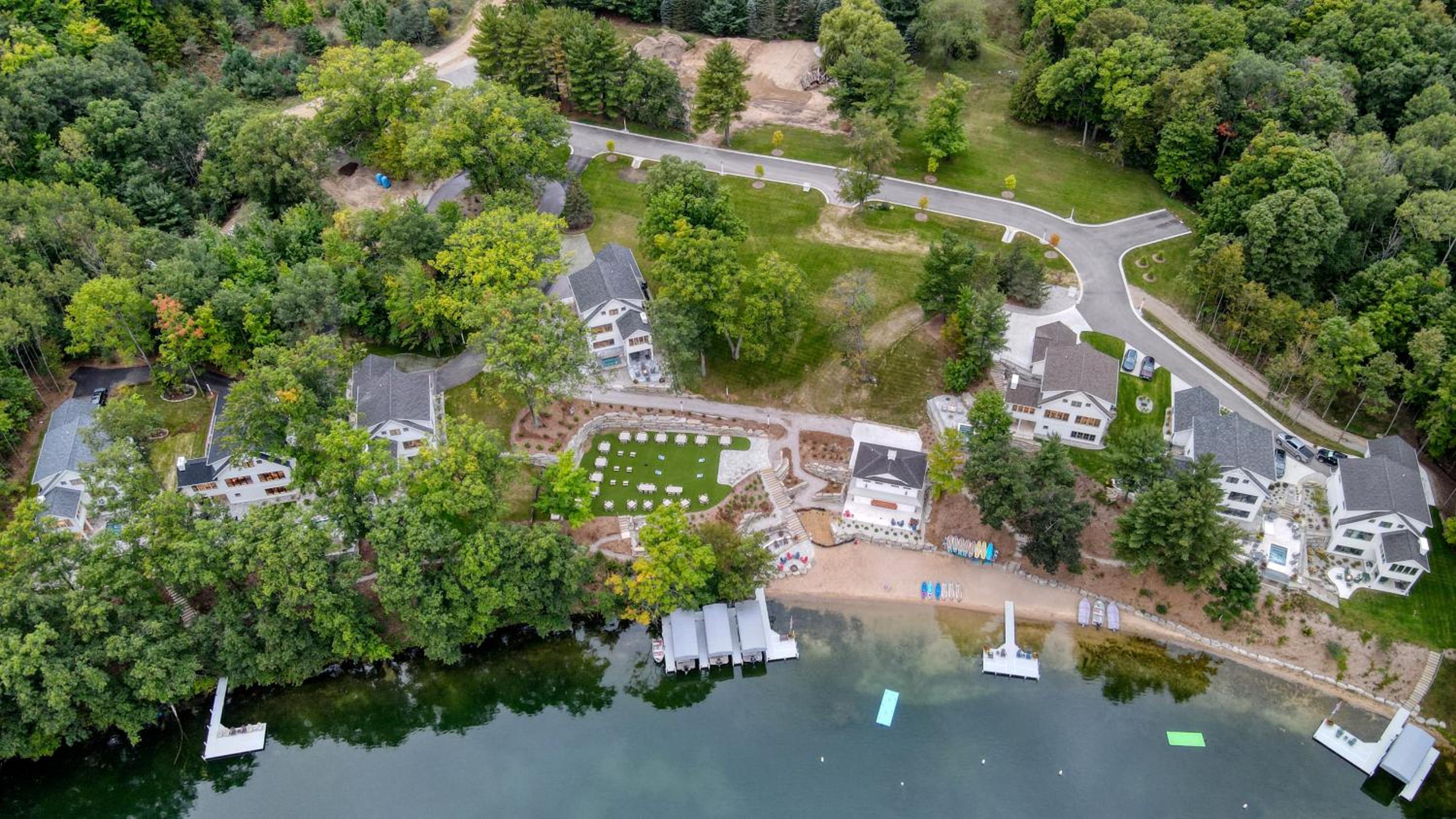 Lakemore Resort