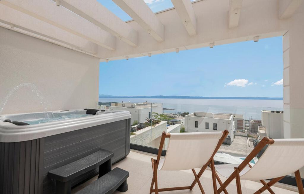 Villa Rosemary West - Heated Infinity Swimming Pool - Jacuzzi - Sea View