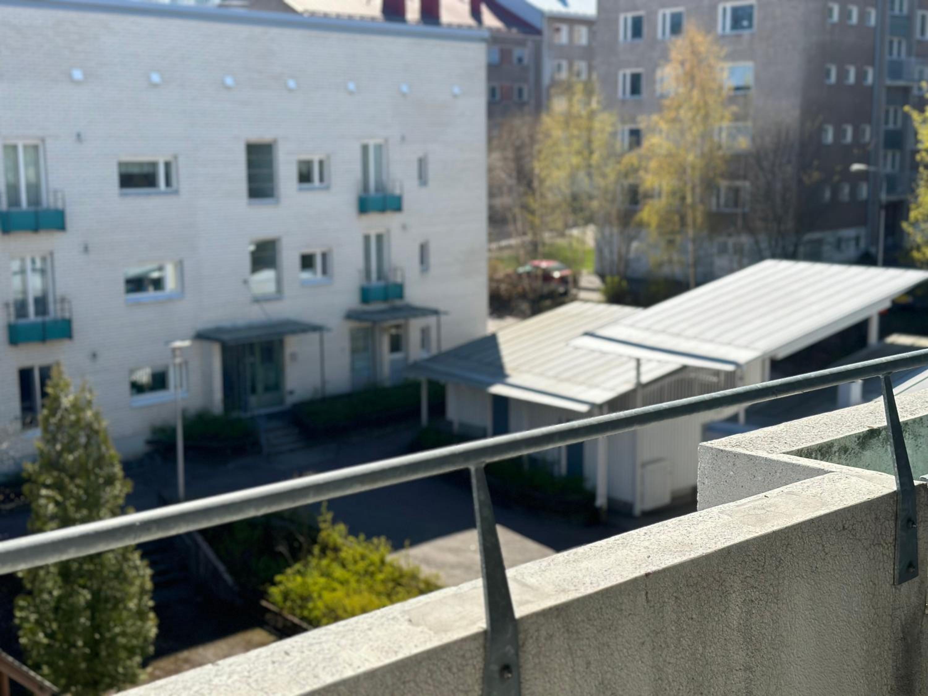 Joni Apartments