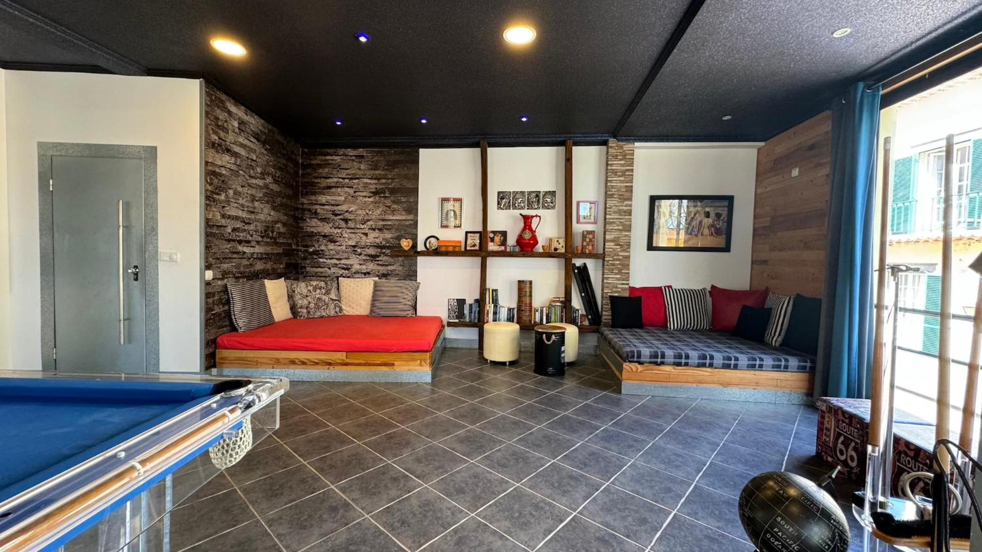 lounge