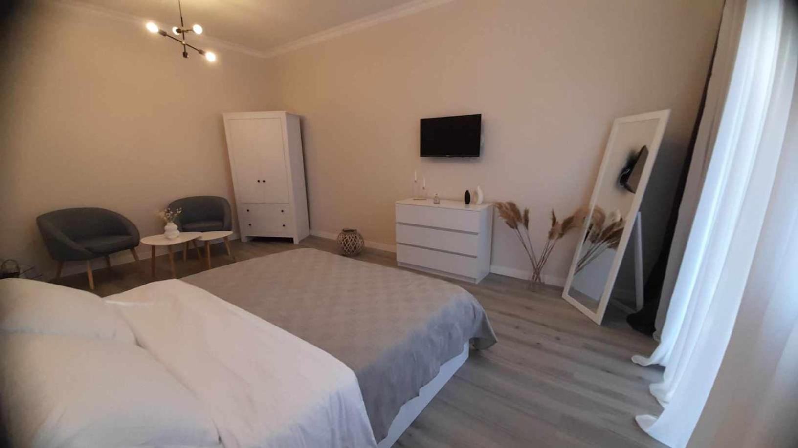 Tbilisi cozy apartment view 5