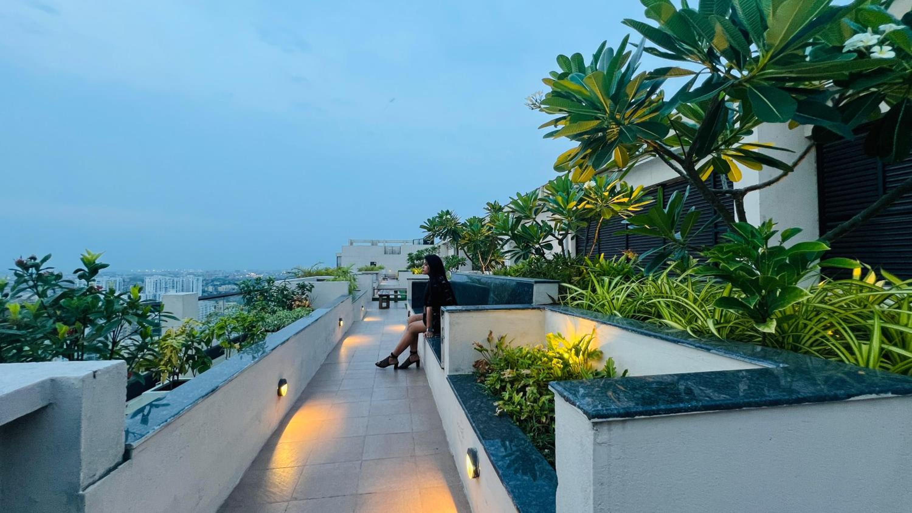 BluO Stylish 2BHK New Town Rajarhat - Skyline View Condo view 5