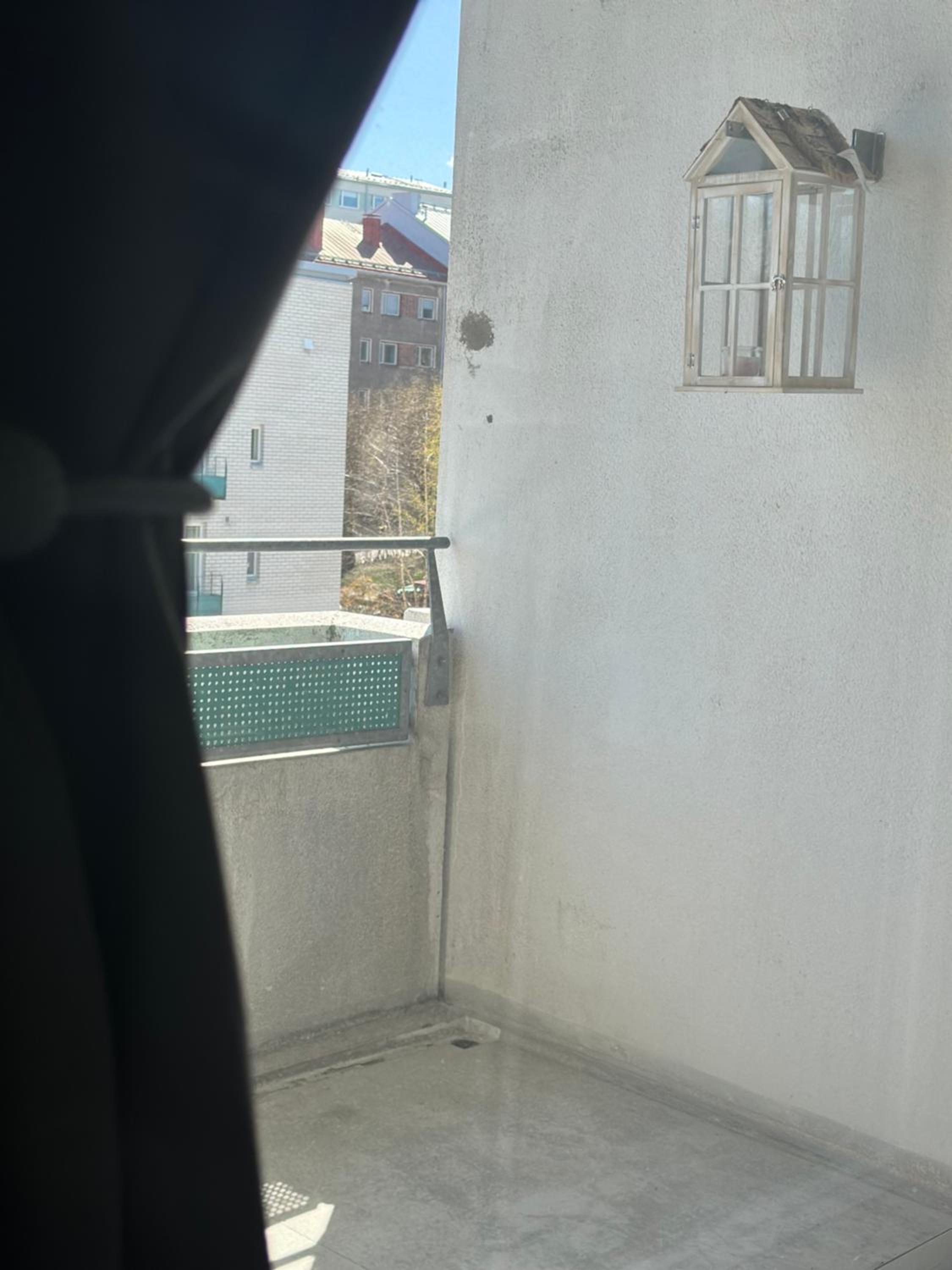 Joni Apartments