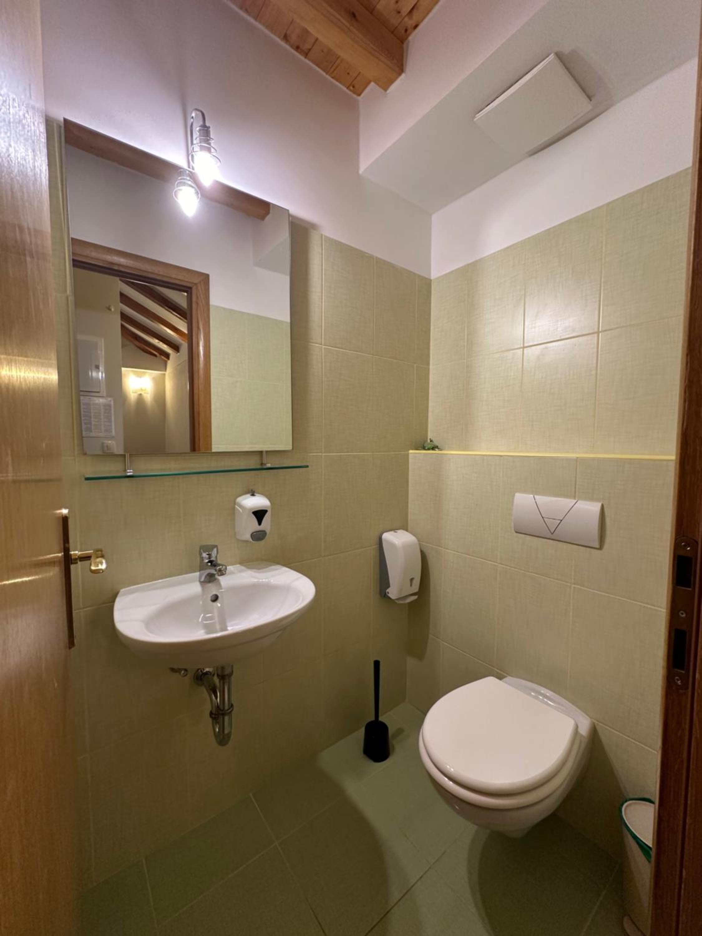 Trogir old town apartments with FREE parking view 2