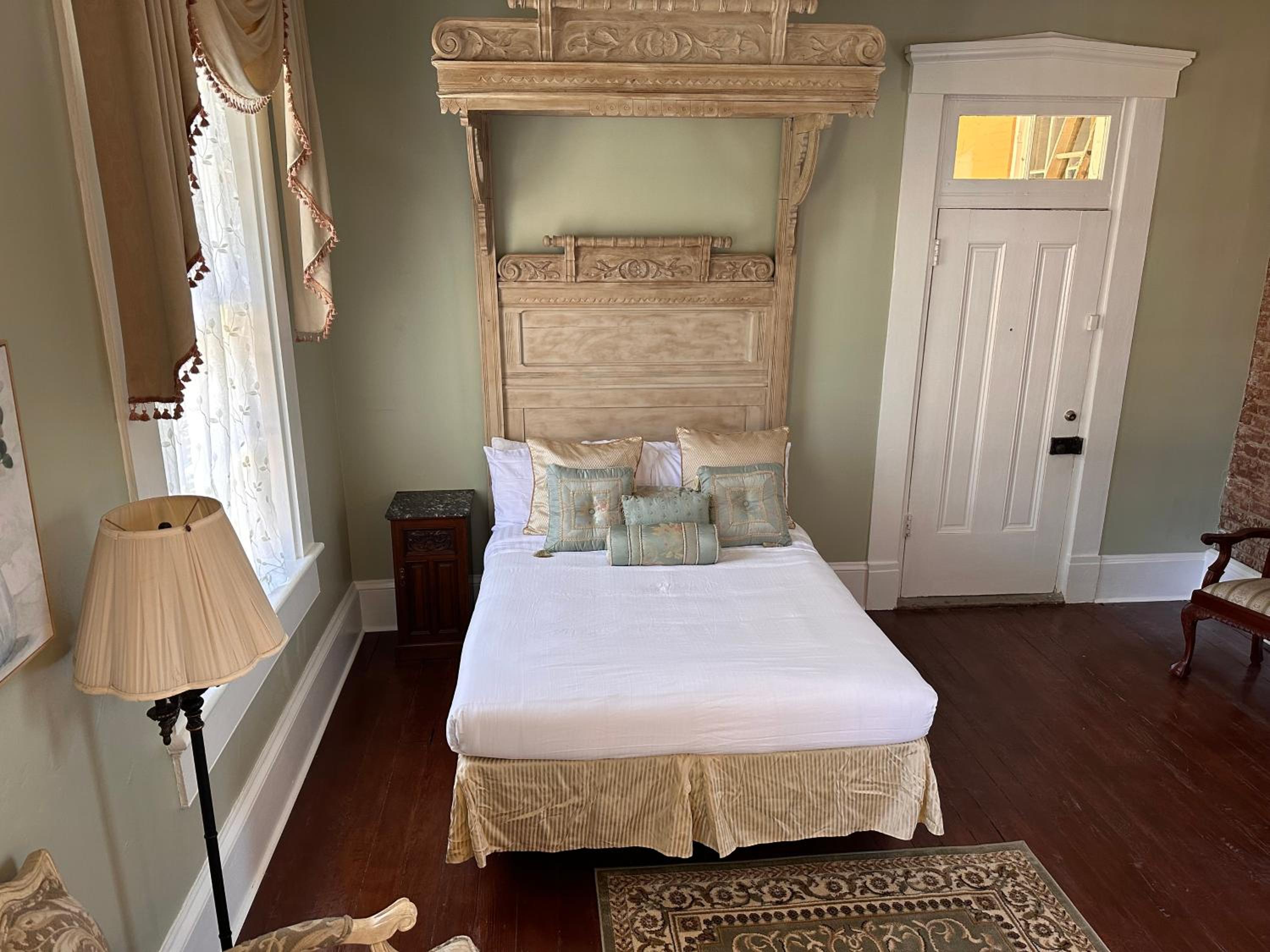 The Inn at Cedar Grove