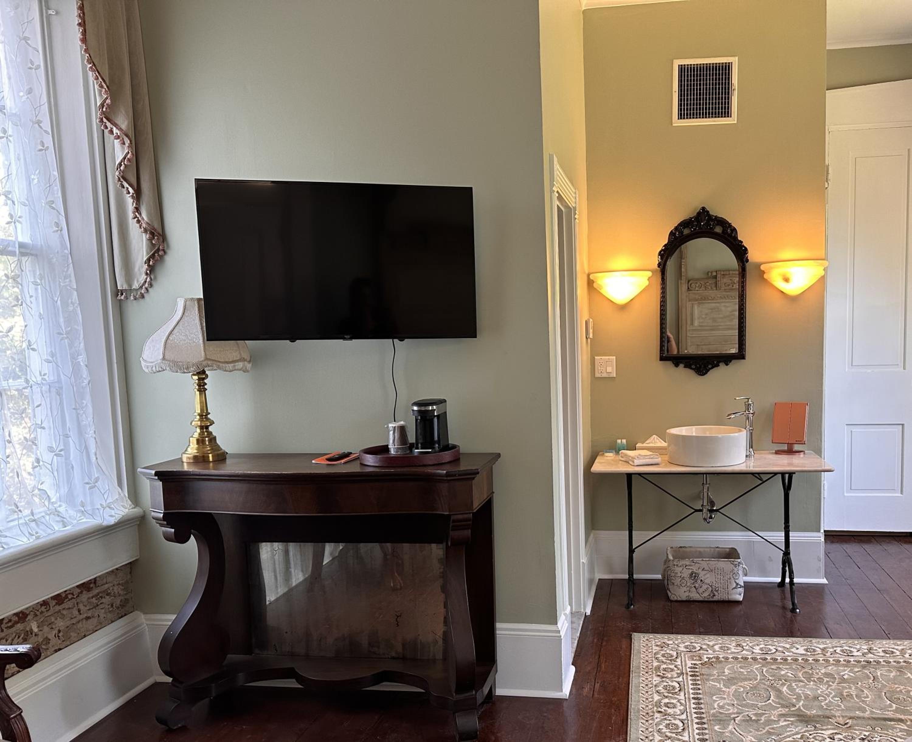 The Inn at Cedar Grove