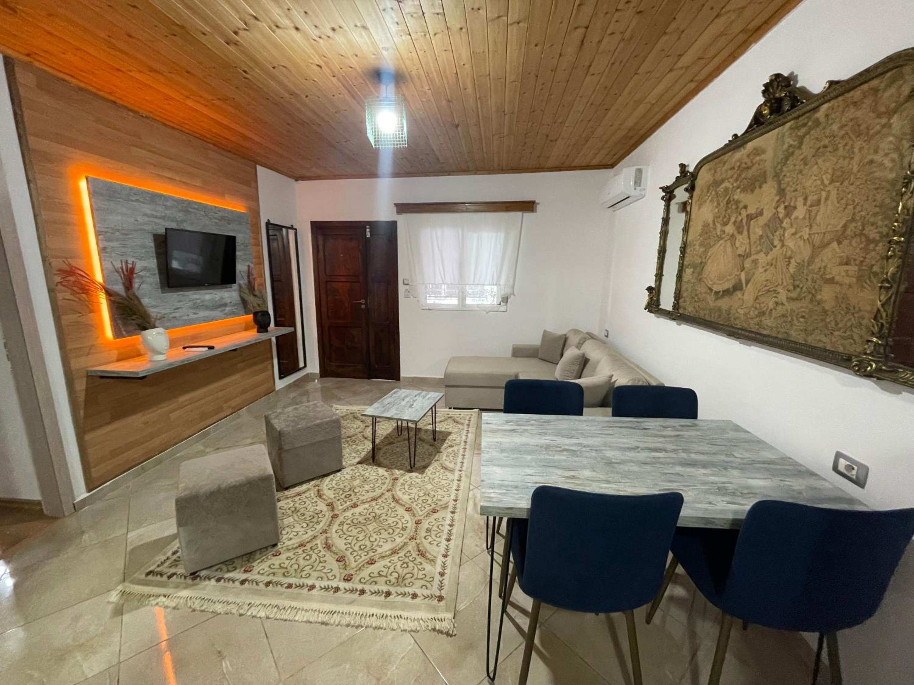 Rian Apartment