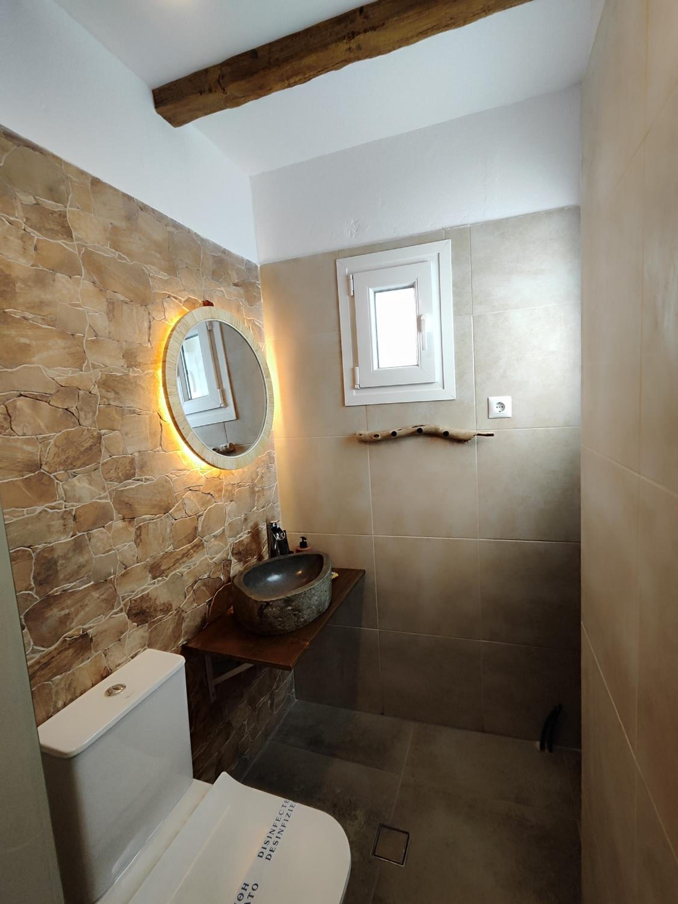 Poseidon Rooms