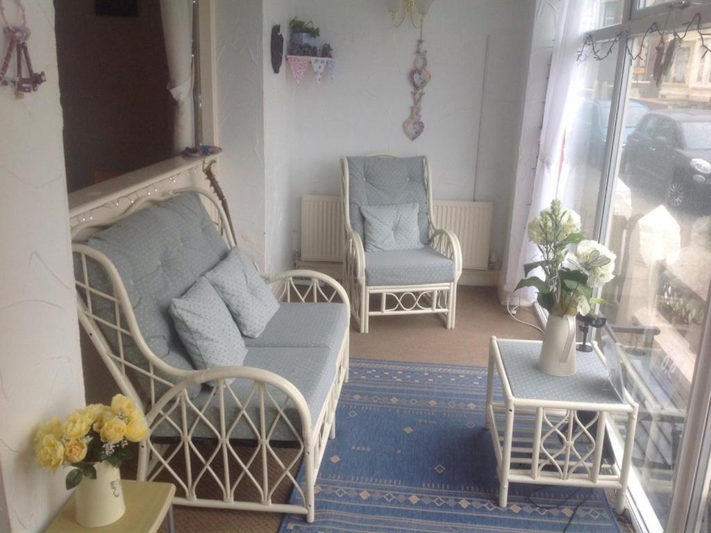 San Diego Guest House - near Pleasure Beach