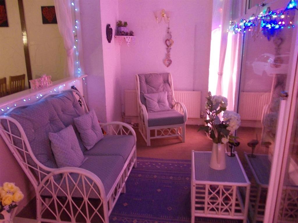San Diego Guest House - near Pleasure Beach