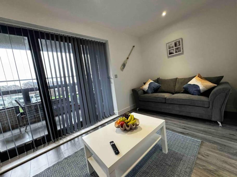 Seashell - Hornsea Duplex Apartment with Sea Views and Balconies
