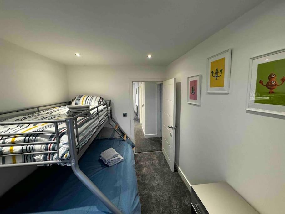 Seashell - Hornsea Duplex Apartment with Sea Views and Balconies
