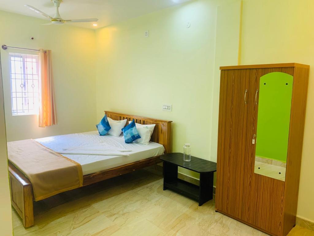 New green hotel