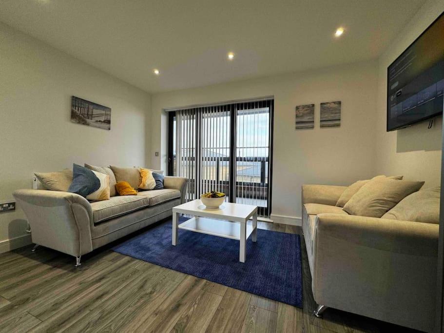 Driftwood - Hornsea Town House with Sea Views and Balconies view 4