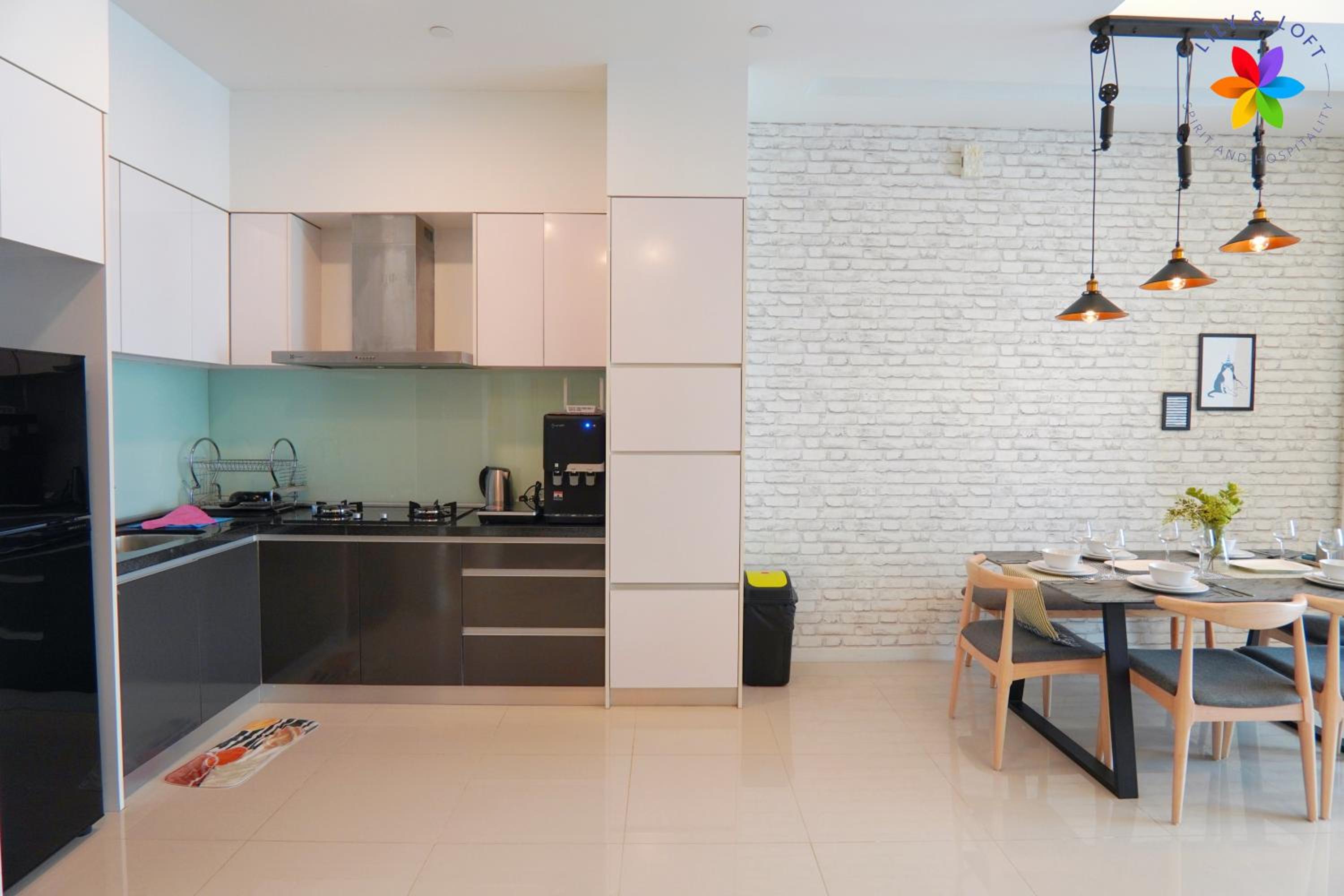 Azure Residences by Lilyandloft Paradigm Mall view 3