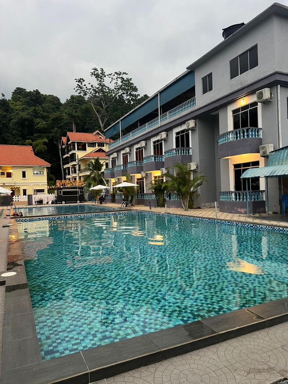 SURIA BEACH RESORT Pangkor