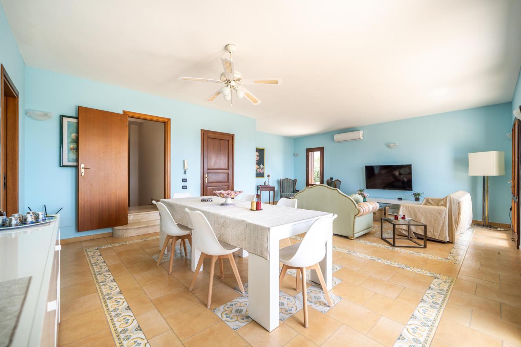 Villa Rosa sul mare