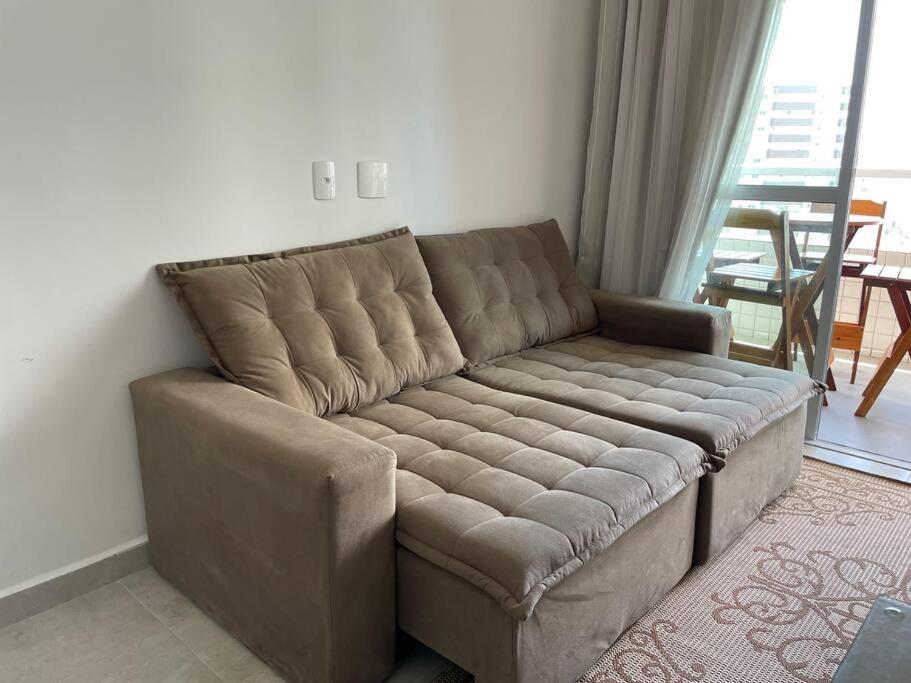 Apt com suíte+vaga+Wi-Fi menos de 90 MTS DA PRAIA