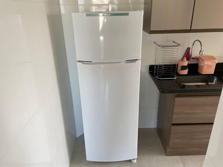 Apt com suíte+vaga+Wi-Fi menos de 90 MTS DA PRAIA