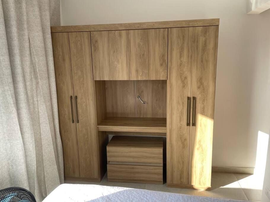 Apt com suíte+vaga+Wi-Fi menos de 90 MTS DA PRAIA