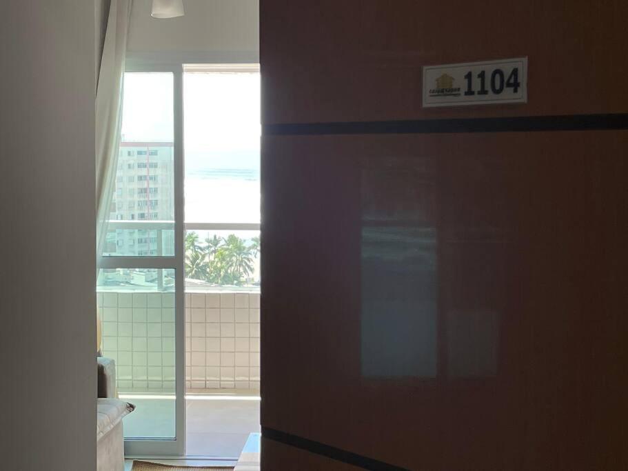 Apt com suíte+vaga+Wi-Fi menos de 90 MTS DA PRAIA