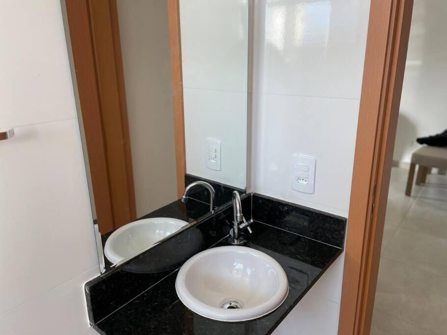 Apt com suíte+vaga+Wi-Fi menos de 90 MTS DA PRAIA