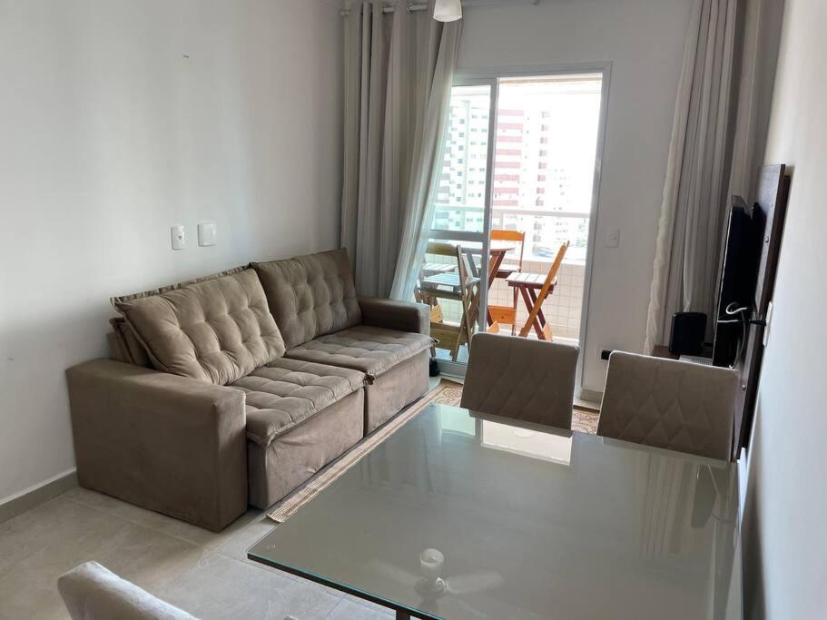 Apt com suíte+vaga+Wi-Fi menos de 90 MTS DA PRAIA