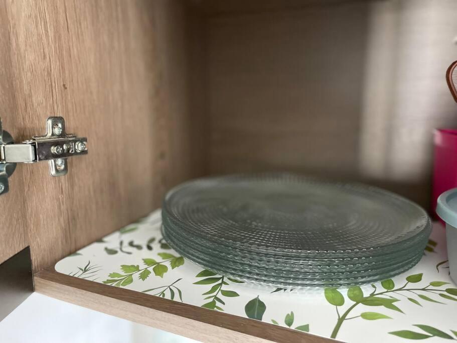 Apt com suíte+vaga+Wi-Fi menos de 90 MTS DA PRAIA