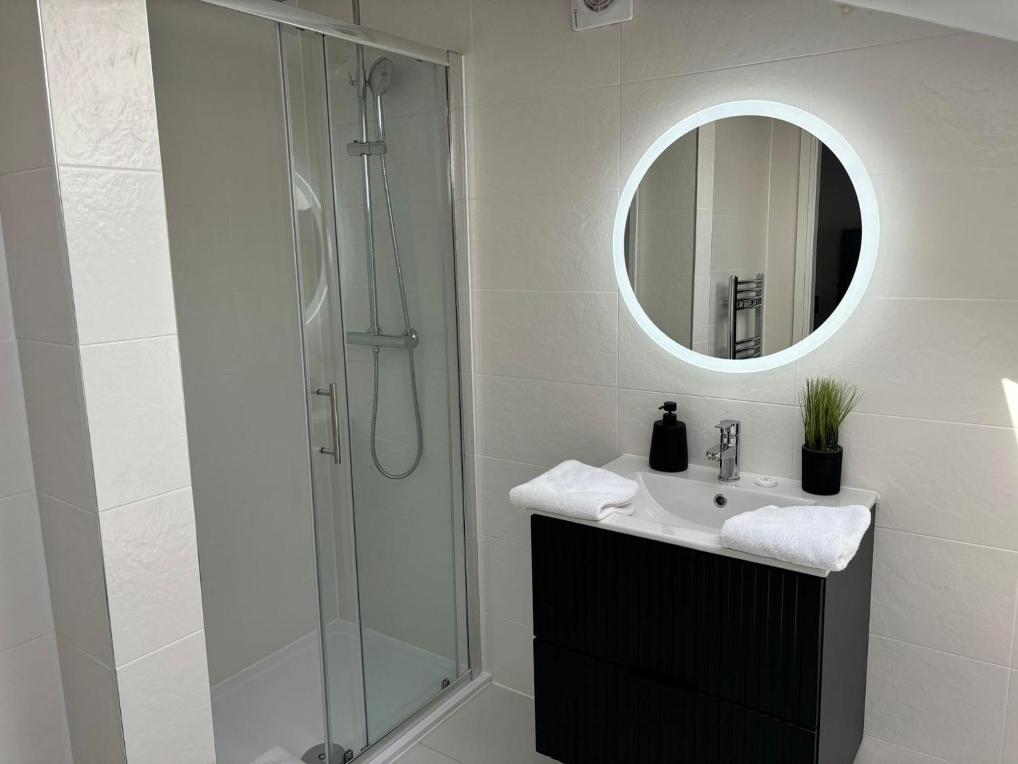 Pilgrim House by Phoenix Collection
