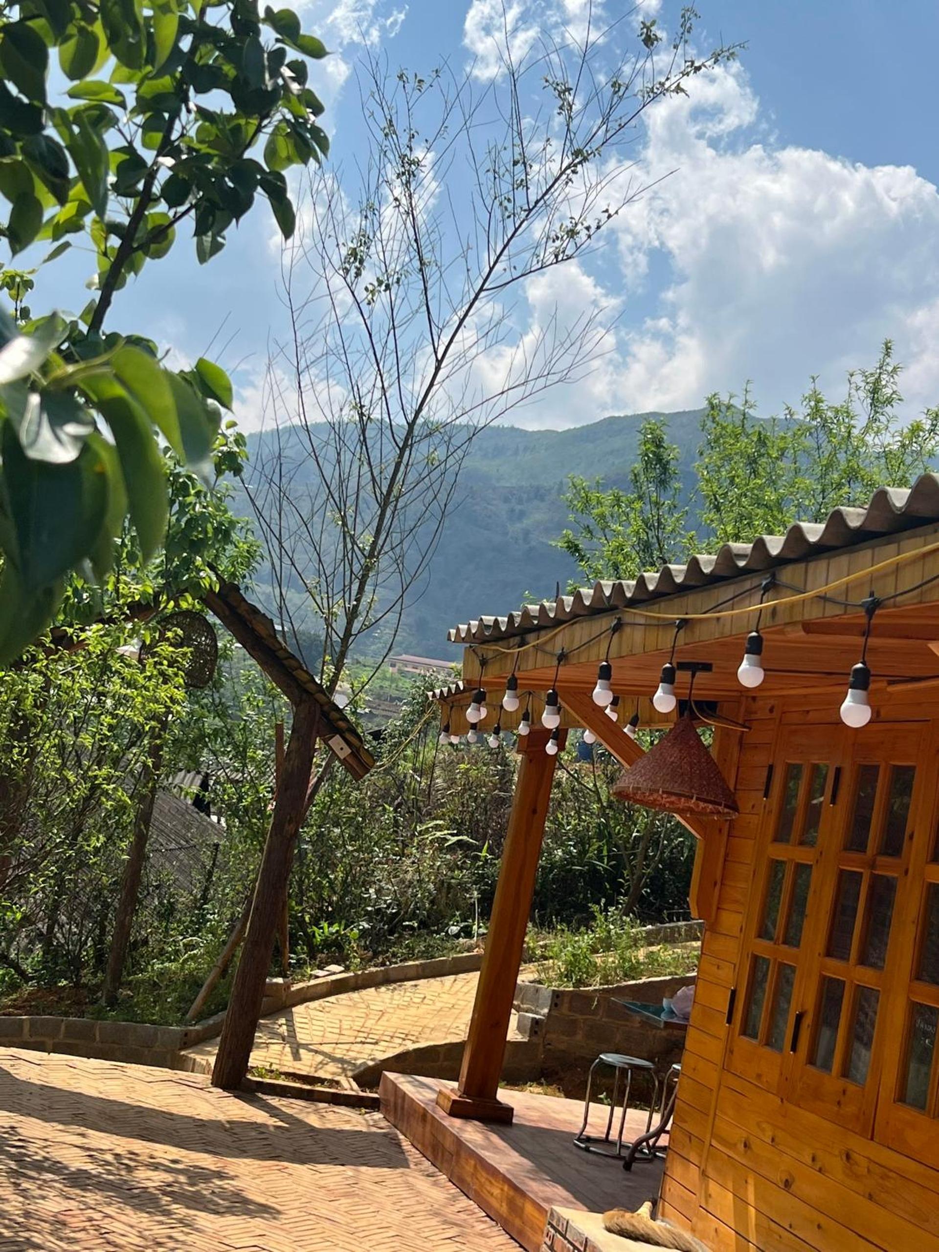 Cottage Garden Sapa view 5