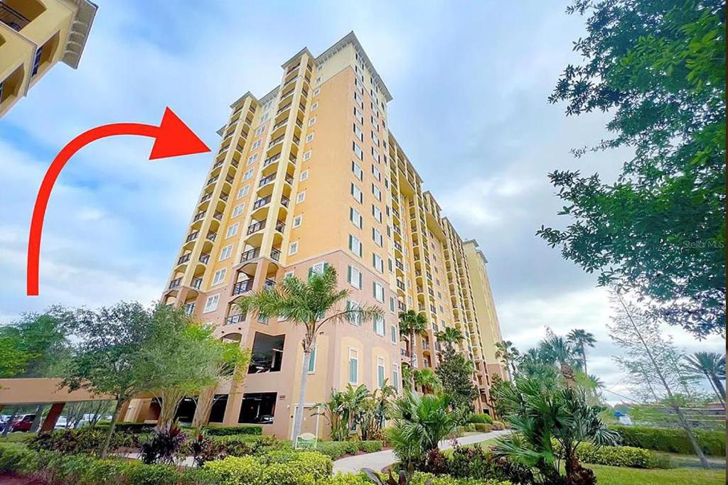 Spider-Man-themed condo near Disney, Sea World, Universal and OCCC with pool, spa, restaurants, shuttle, private balcony, and view of fireworks shows