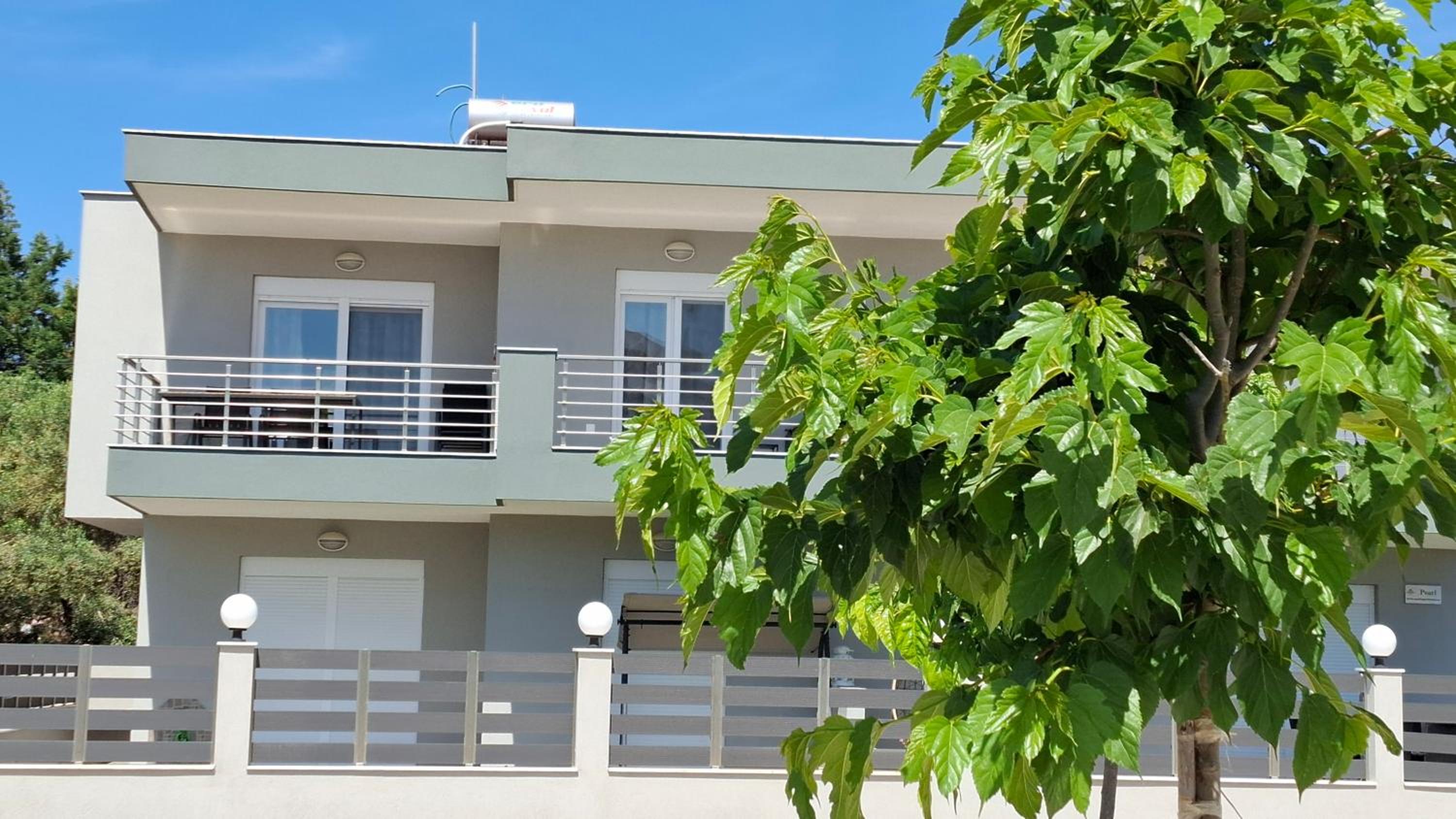 Leks Terra Apartments