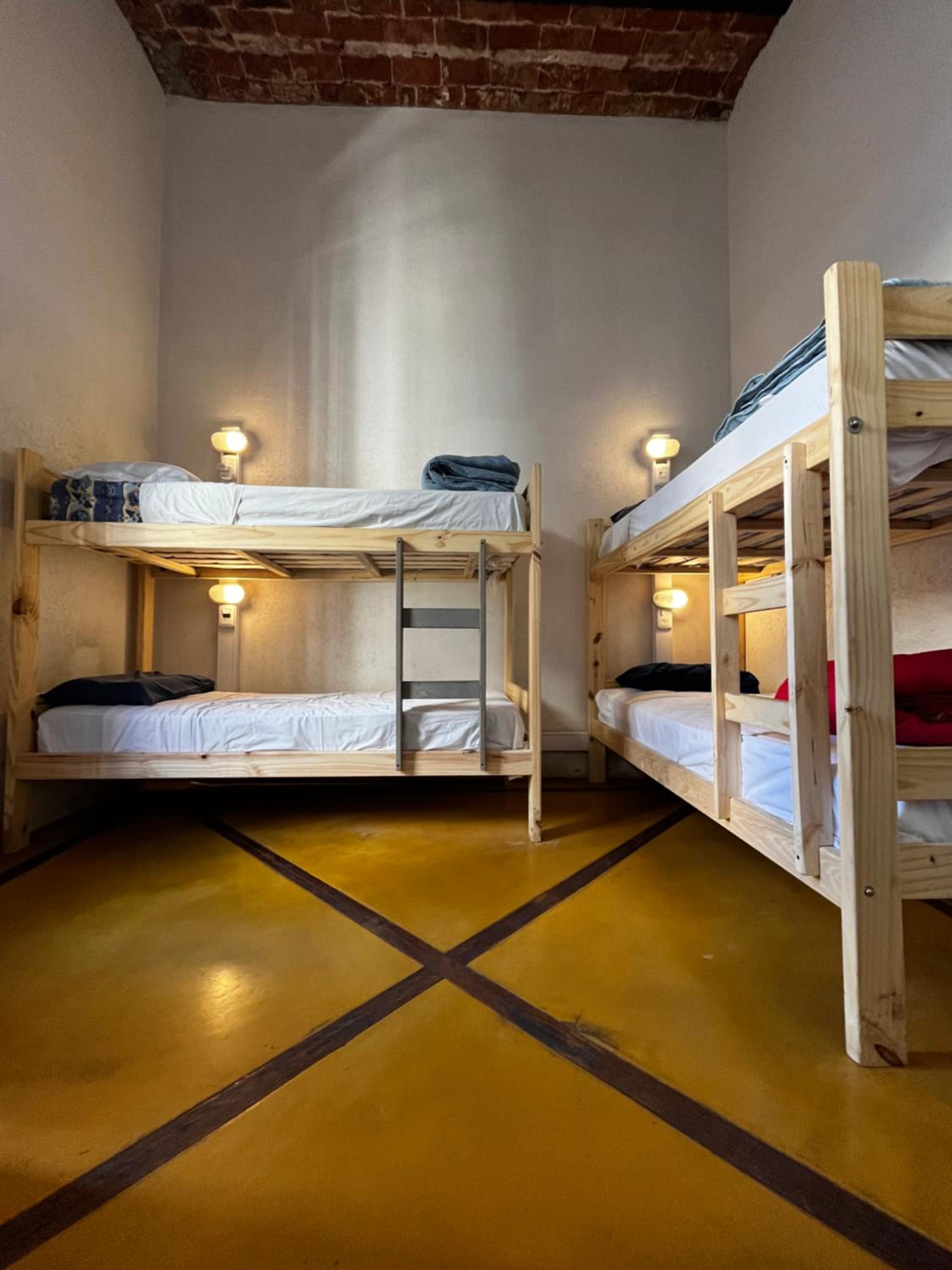 Parla Hostel