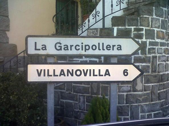 Beautiful 5-Bed Villa in Villanovilla view 3