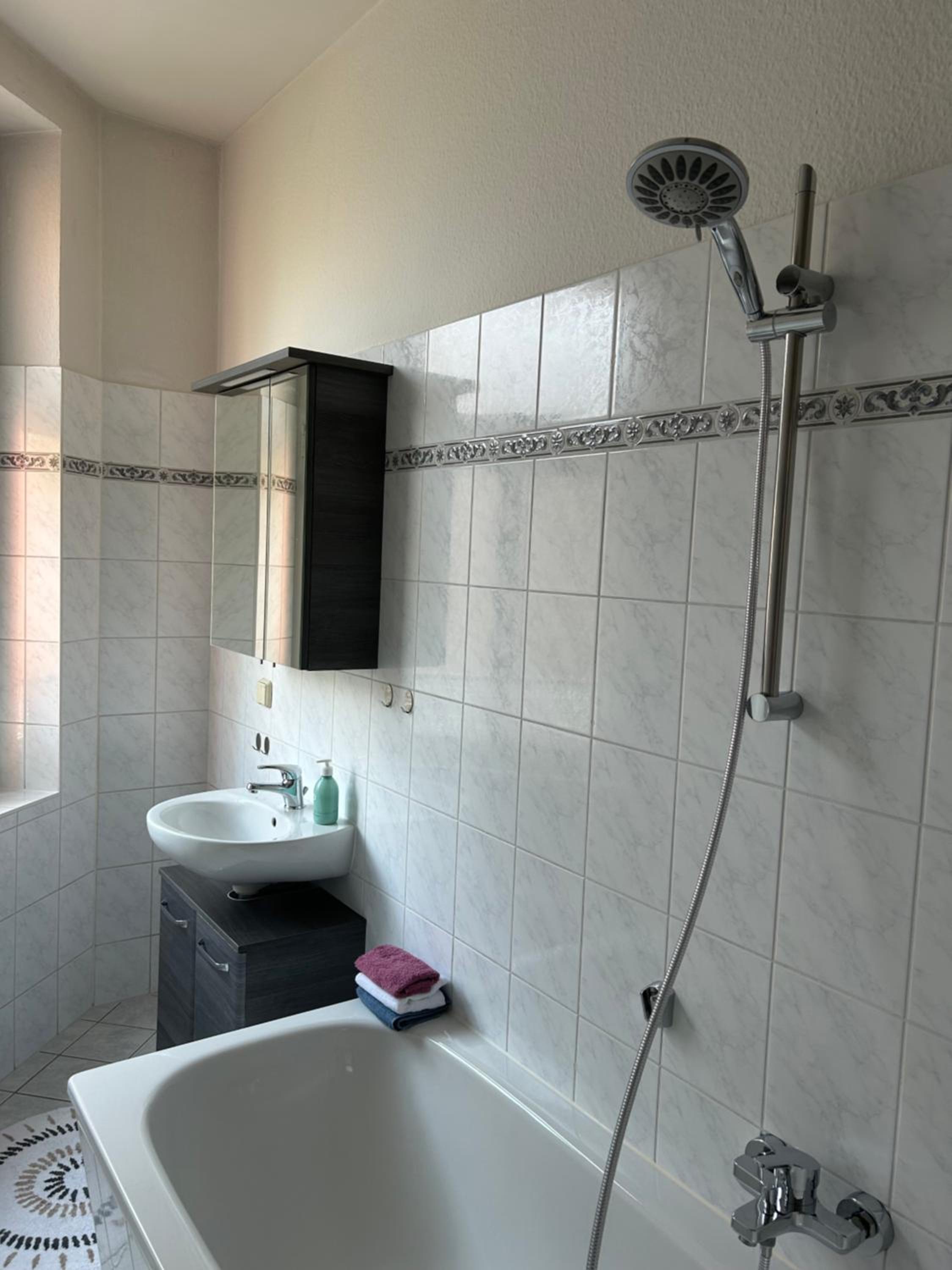 Schöne 3 Zimmer Wohnung mit großem Balkon bis 7 Personen
