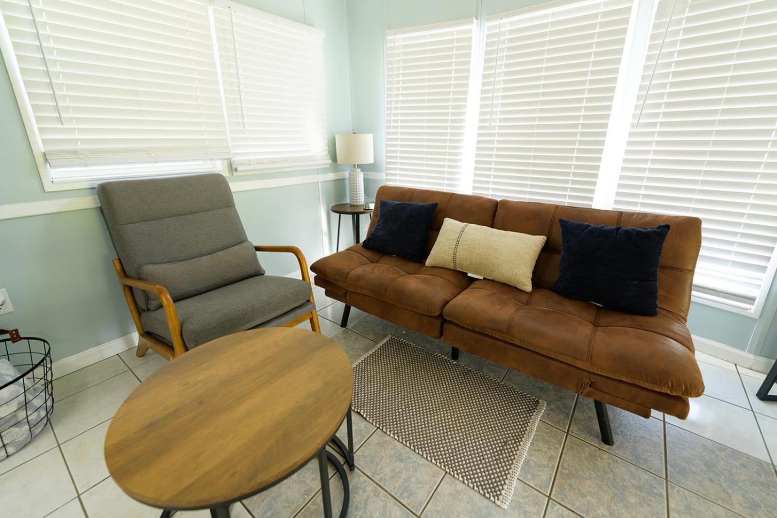 Bloomington Vacations - Charming Villa with Hot Tub in Lake Monroe - Property Image 2