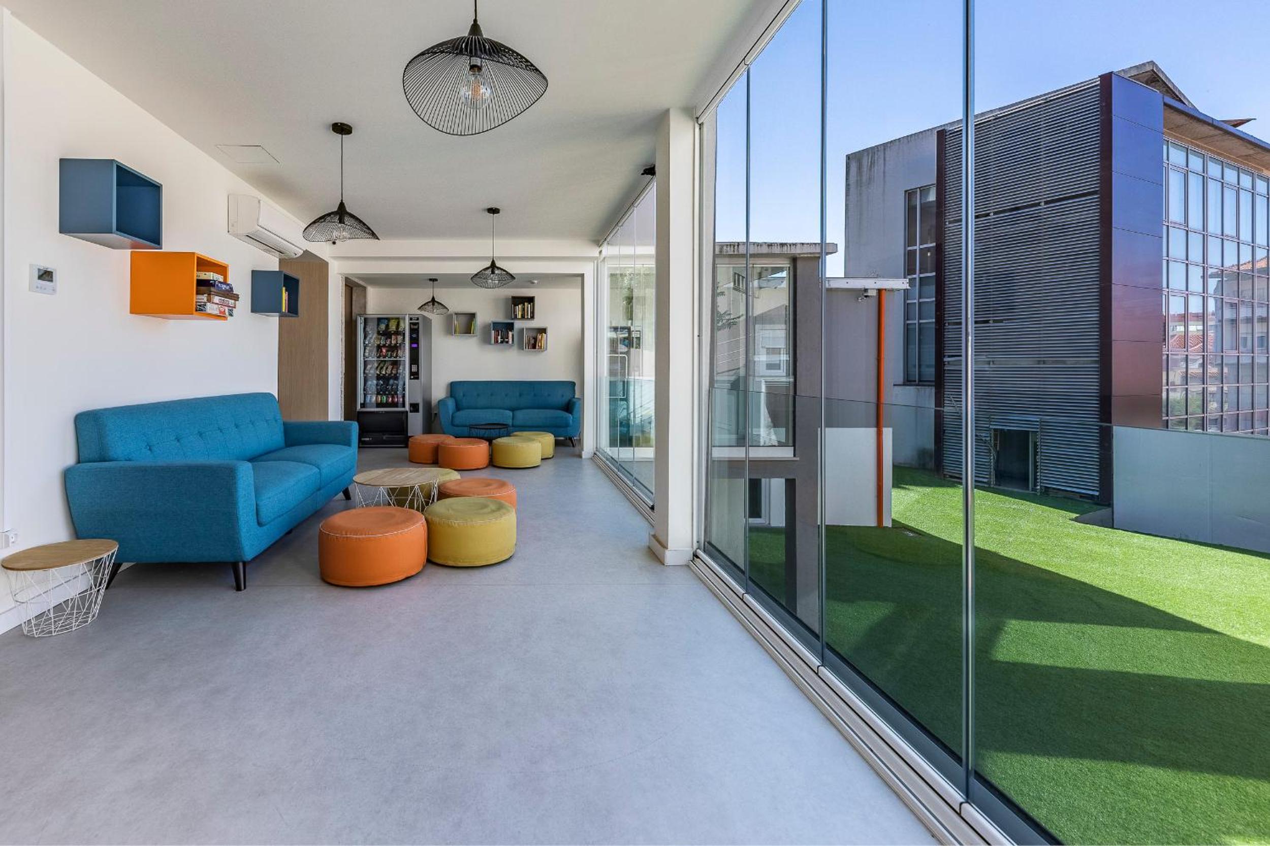 StudentVille Academia view 3