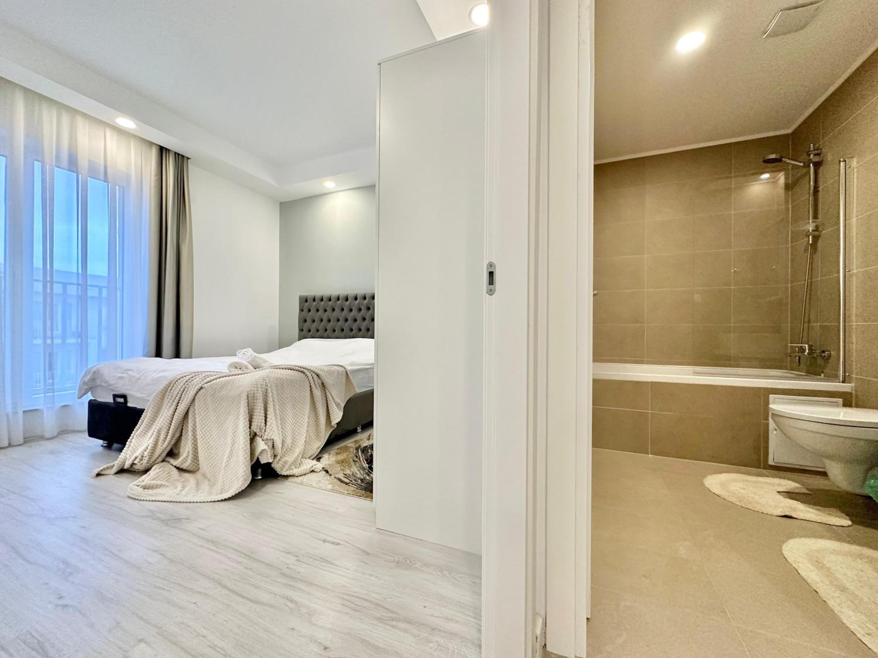 Double Studio B605 StayInn by Cosmopolis view 2