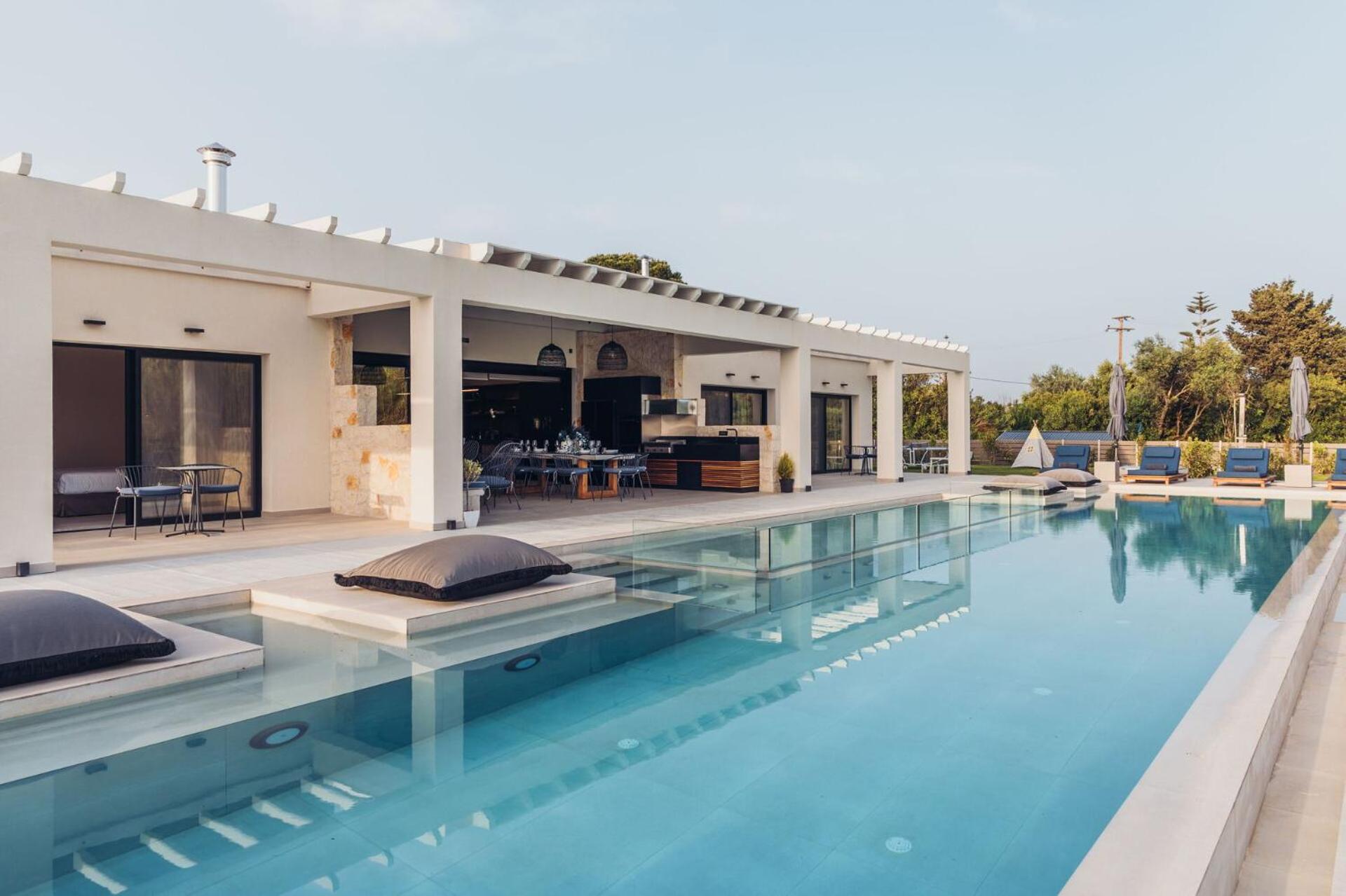 Villa Serenissima by PosarelliVillas